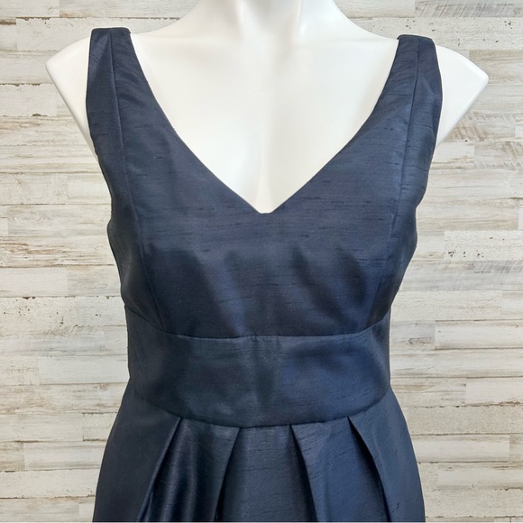 Jenny Yoo Cadie Bow Detail Shantung Sheath Dress Size 4 Navy Pockets Sleeveless - Picture 4 of 17